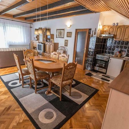 Apartman Ruzica Ogulin Eksteriør billede
